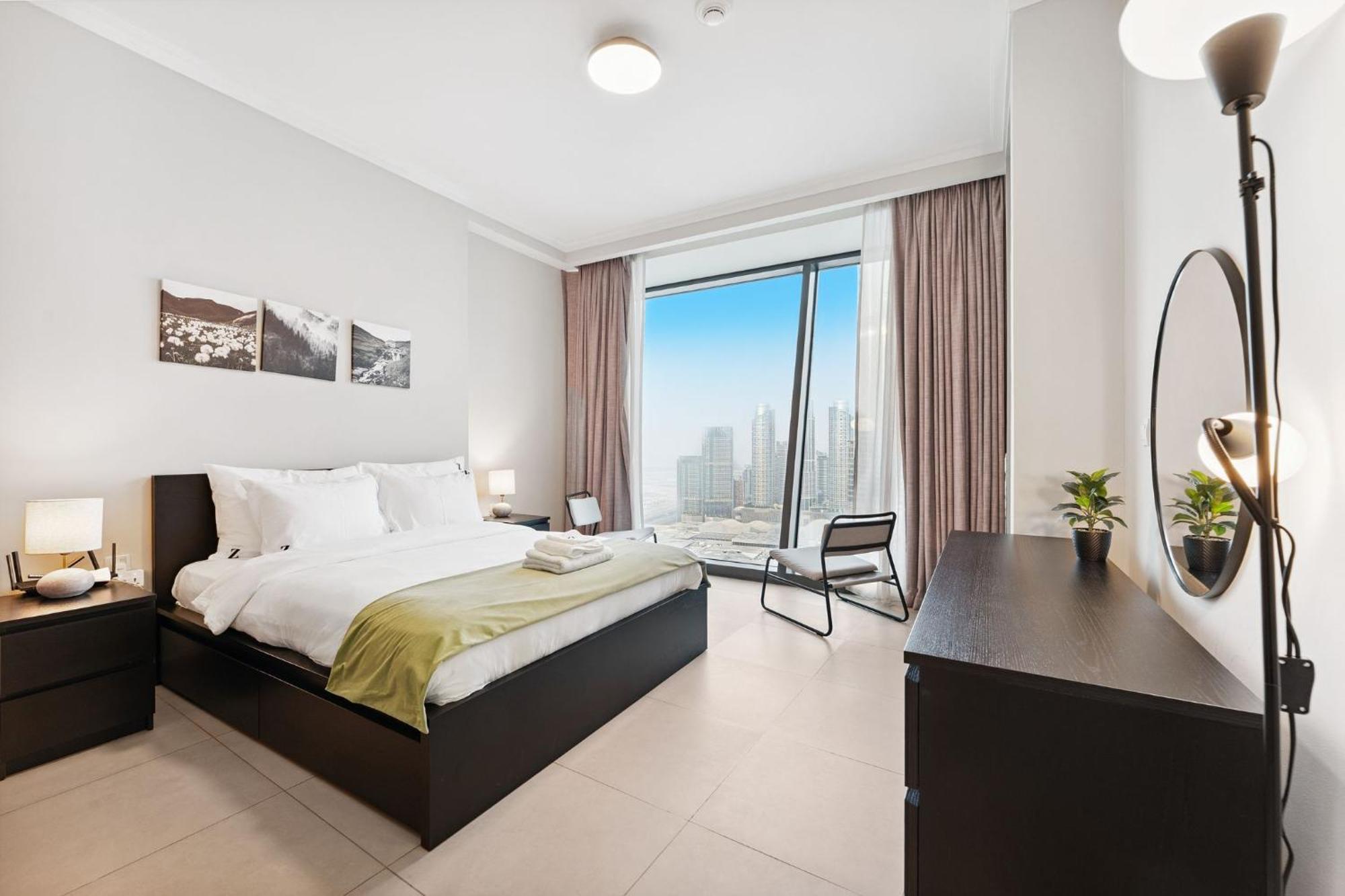 Family Abode 3Br Apartment In Downtown Dubai With Burj Khalifa Views