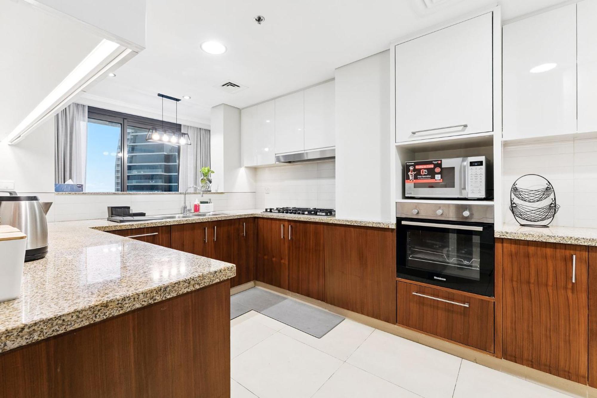 Family Abode 3Br Apartment In Downtown Dubai With Burj Khalifa Views *