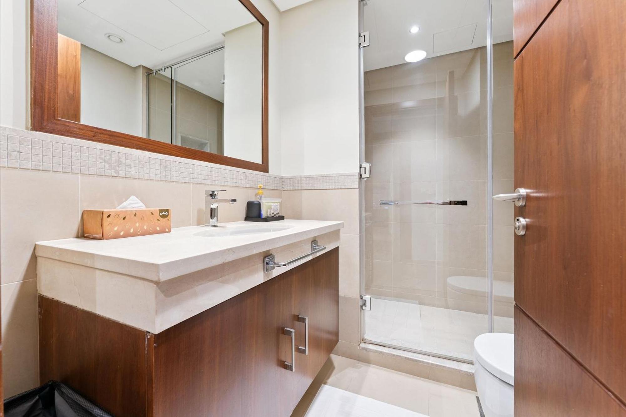 Apartment Family Abode 3Br Apartment In Downtown Dubai With Burj Khalifa Views *